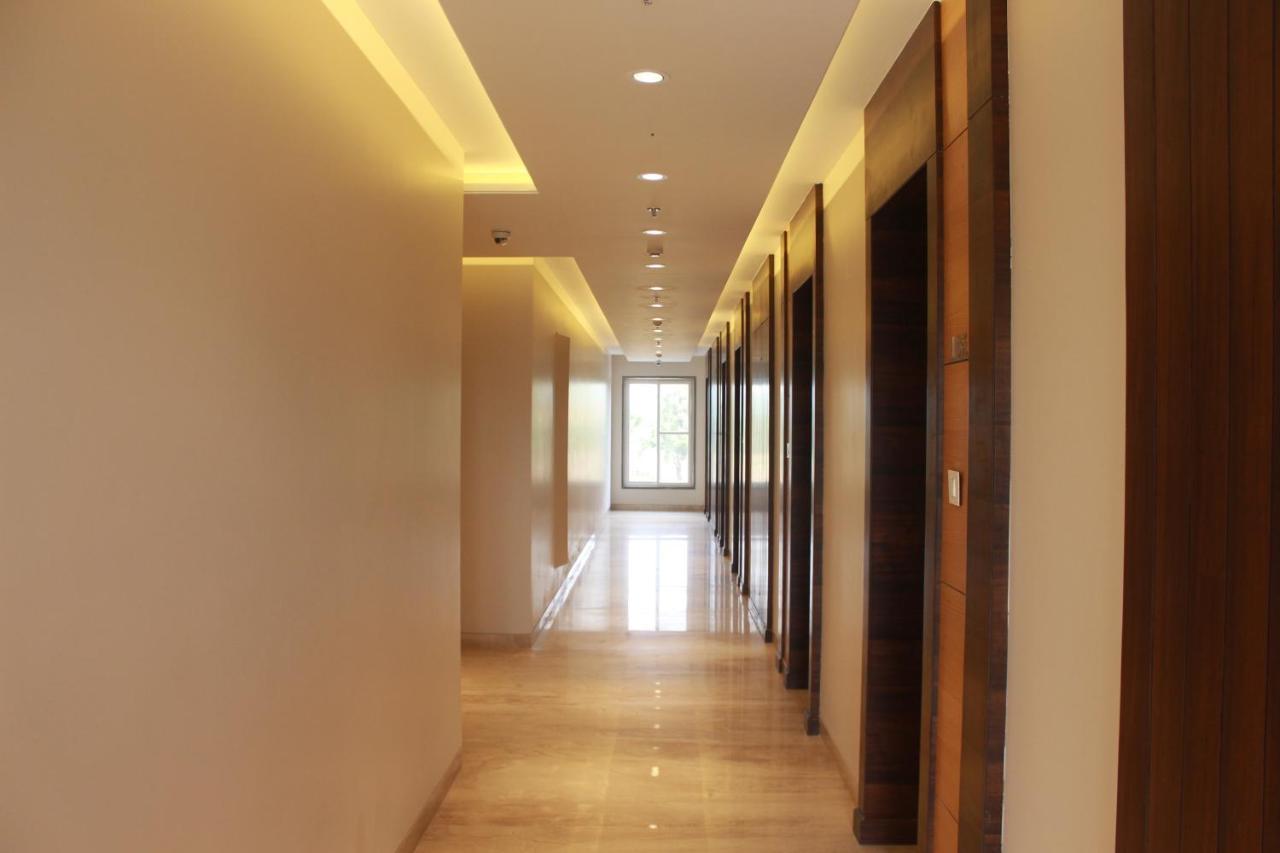 Hotel Rajhans Abhinandan Bhopal Exterior photo