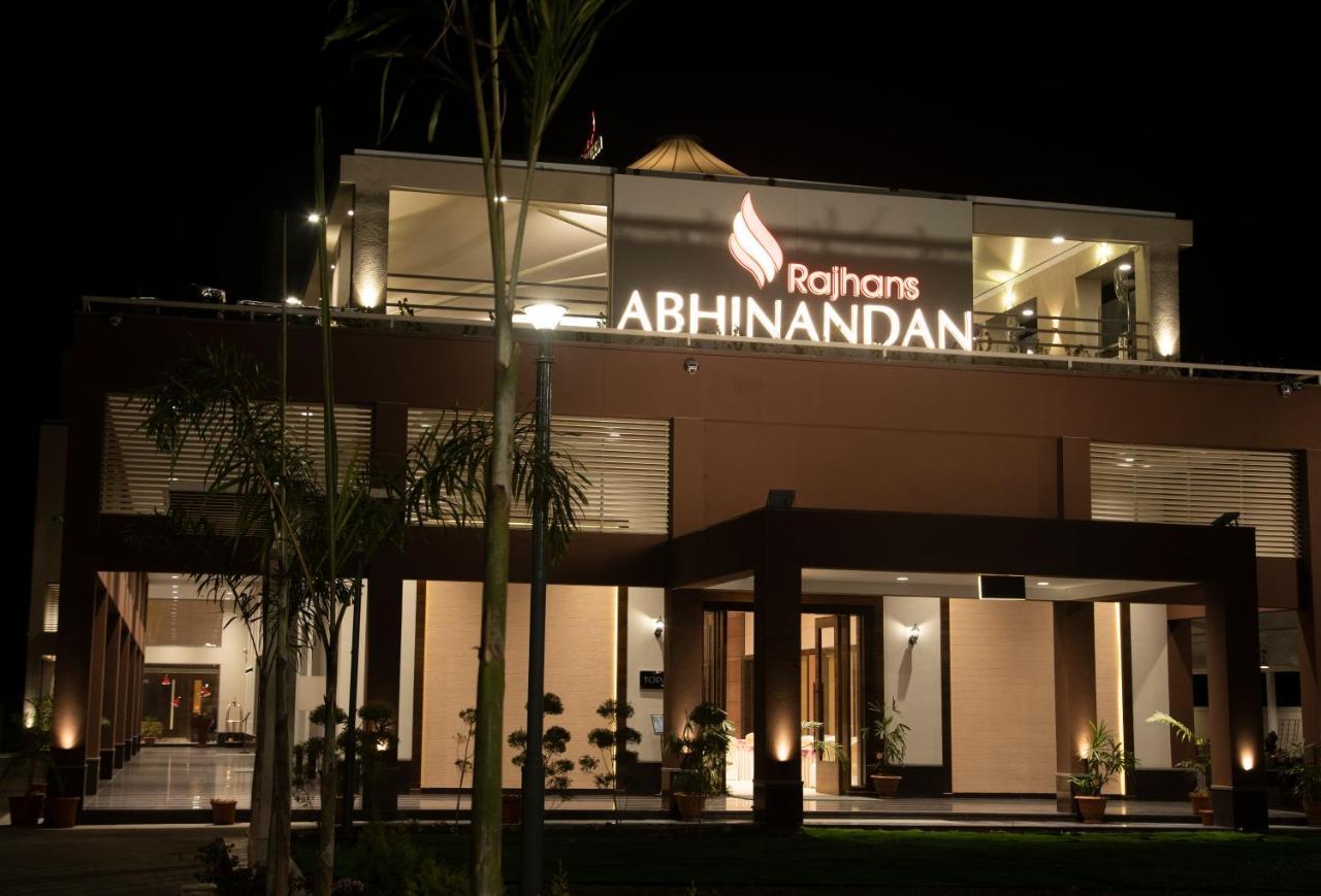 Hotel Rajhans Abhinandan Bhopal Exterior photo